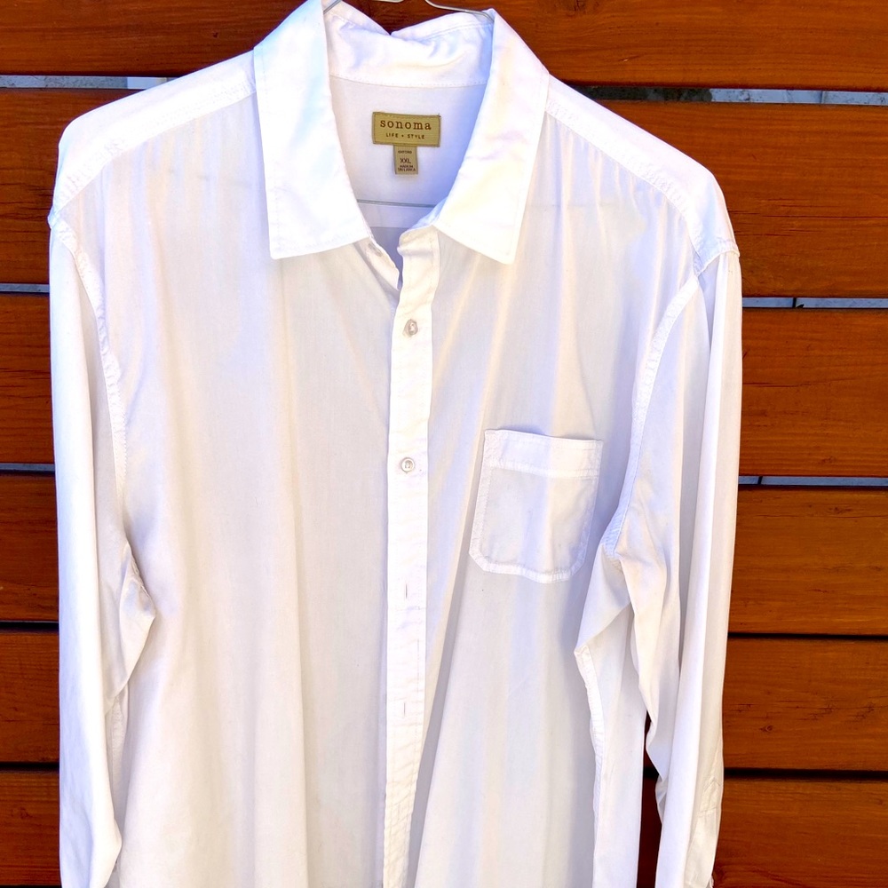 Casual cotton button-down